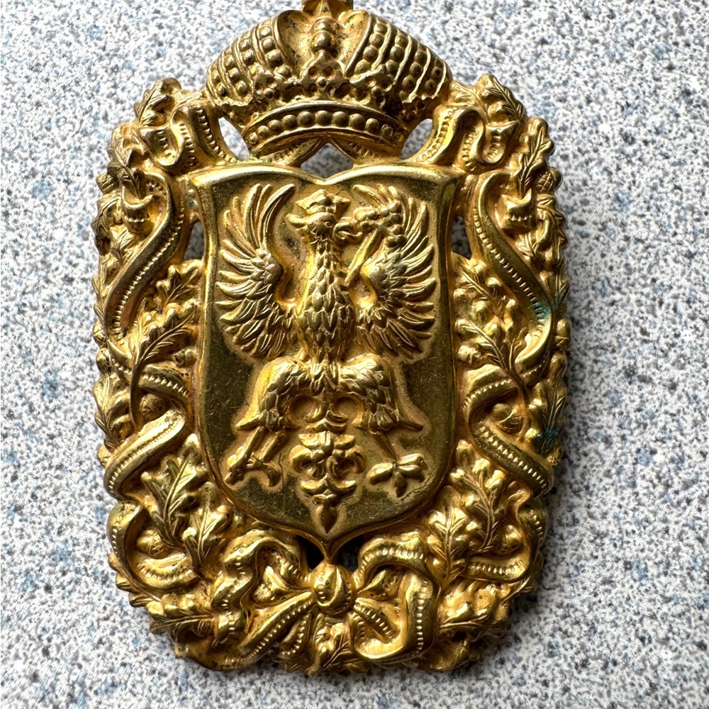 Miriam Haskell Gold coat of arms vintage 1960s brooch jewelry pin shield 50s - Picture 10 of 15